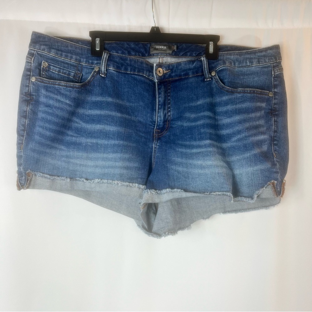Torrid Denim Blue Women's Shorts size: 24